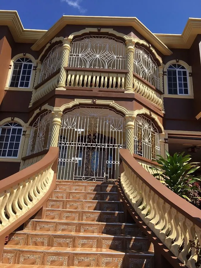 7Th Heaven Bed & Breakfast Southfield Jamaica